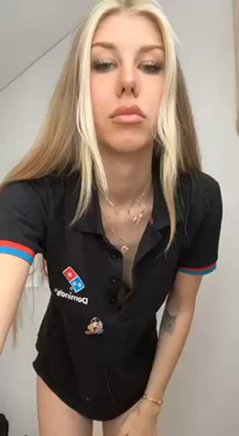 Let me show you my titties before you get your order - free porn video