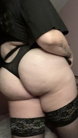 Spreading my cheeks for you 😝 - free porn video
