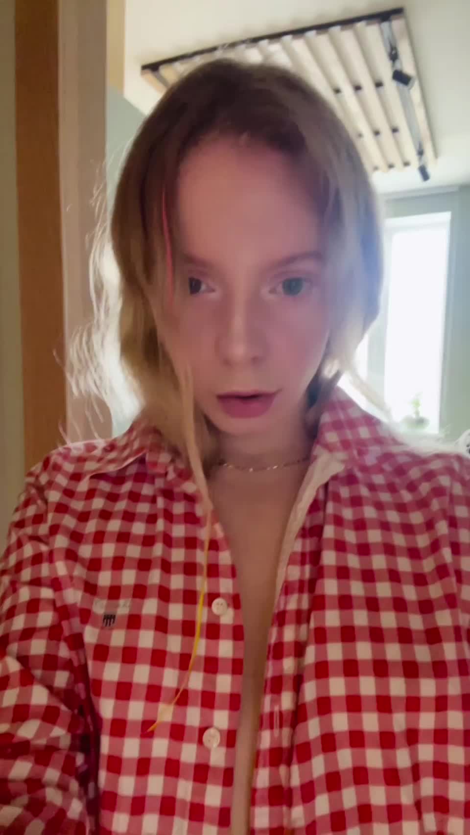 My parents aren't home so i can make whatever i want - free porn video