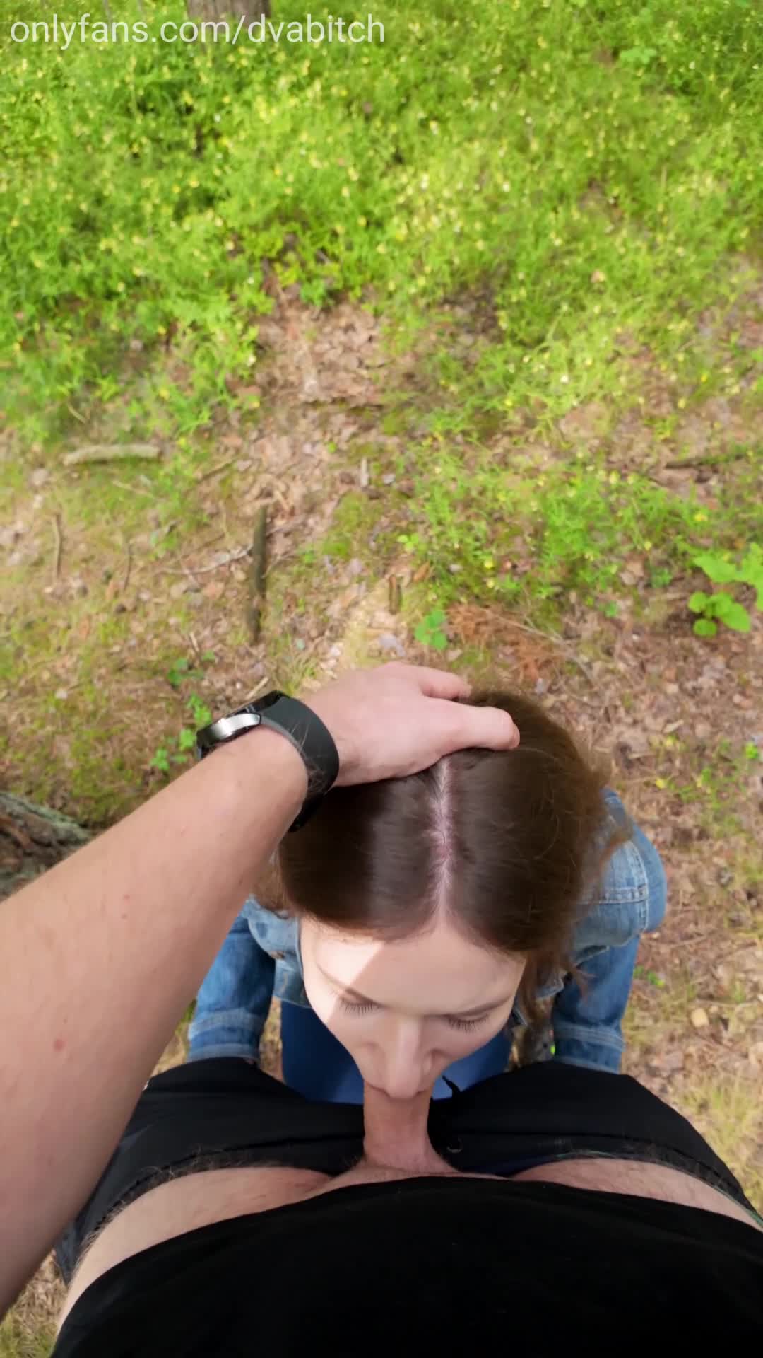 I love so much sucking dick outdoors surrounded by nature - free porn video