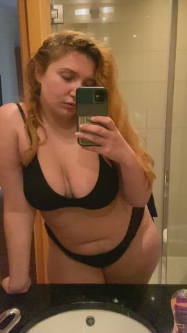 25[F]Hello. Do you like red-haired curvy sluts? - free porn video