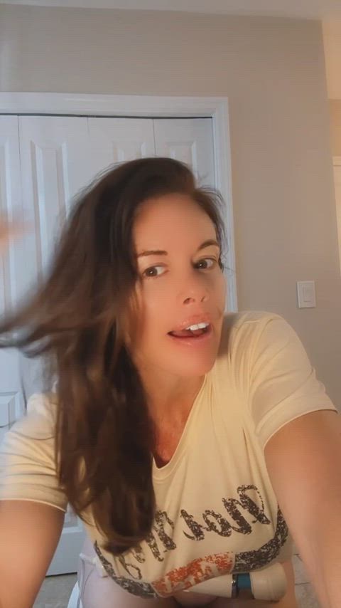 40yr old mom of 2... am I a milf? - free porn video