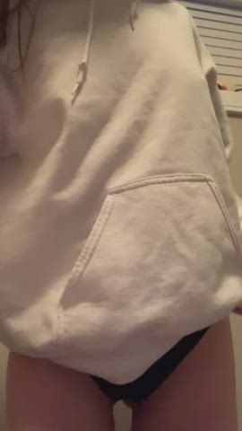 Quick Petite Titty Drop 🖤 - free porn video