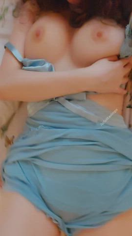 The perfect skirt to tease you with 😏💙 - free porn video