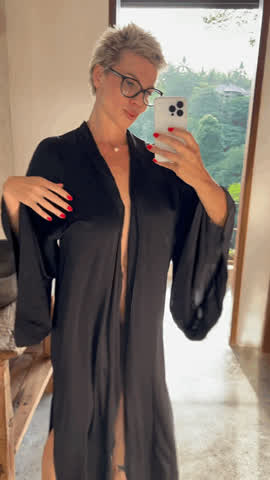 Am I Hot Milf?F50 - free porn video