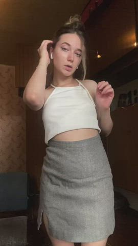 I wanted so badly to come home from college to play with my pussy - free porn video