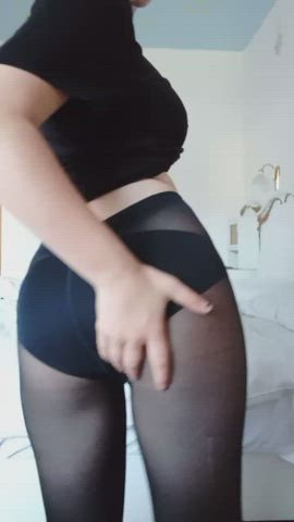 I want to be spoiled - free porn video