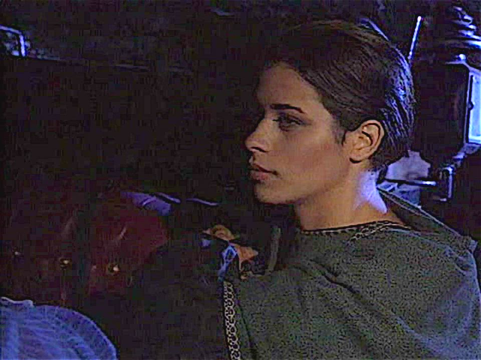 Valentina Velasquez, Dracula (1994) - 50fps, upscaled, brightened - free porn video