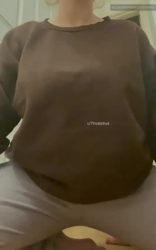 Do you like girls with huge sensitive nipples? 🙈 - free porn video