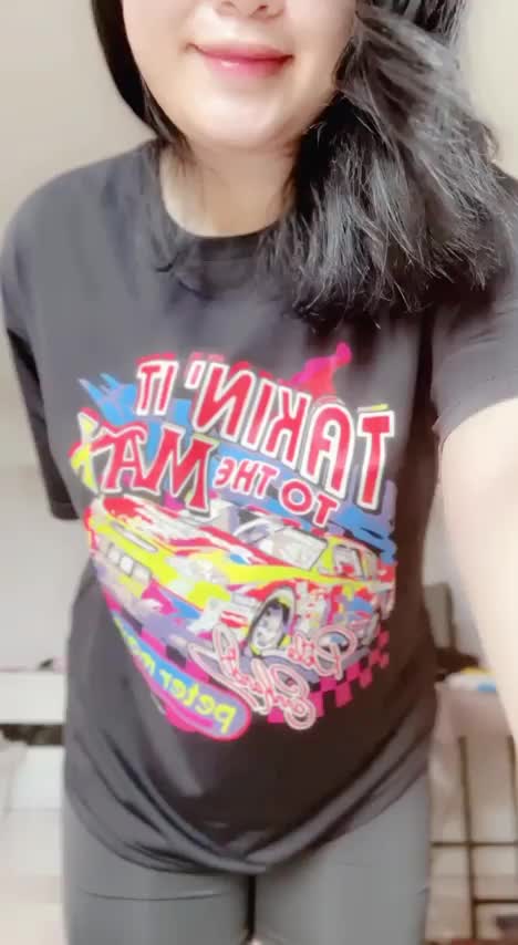 Please ignore my ugly clothes and impregnate my asian body. - free porn video