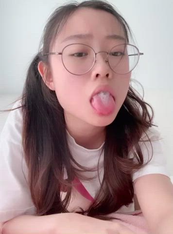 a little drooling ahegao for you 💗 - free porn video