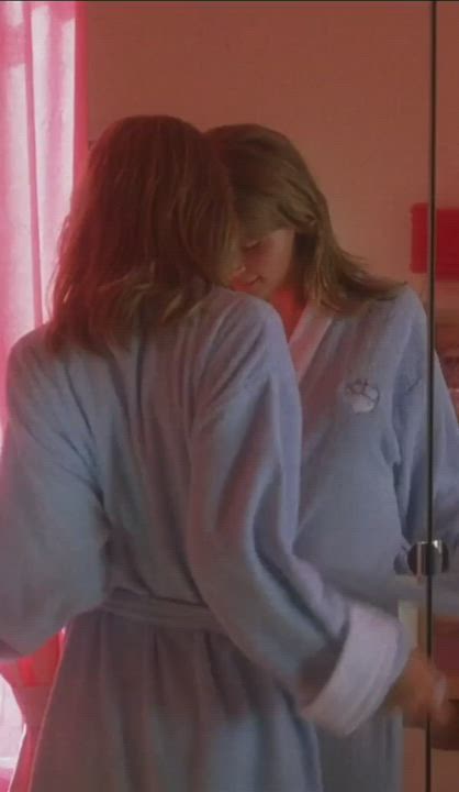 Clémence Poésy has amazing boobs - free porn video