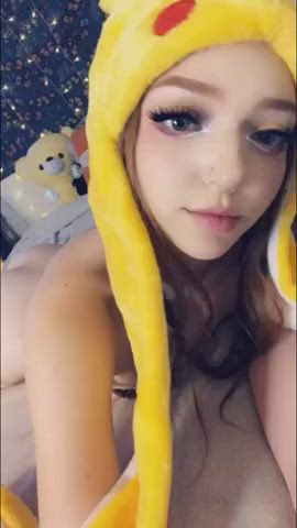 Flaunting Her Tail - free porn video