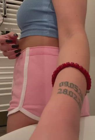 I think guys like skinny college girls with cute boobs - free porn video