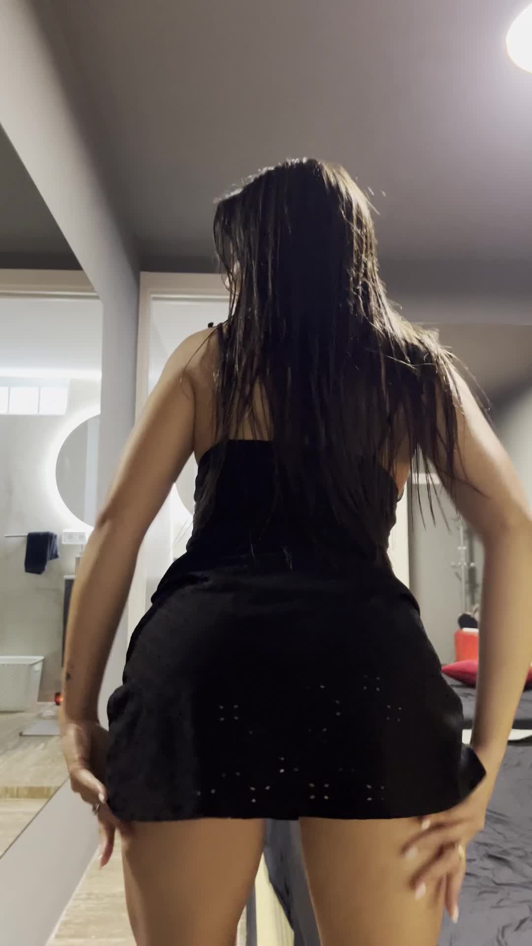 Convince me to be your gf with 3 words - free porn video