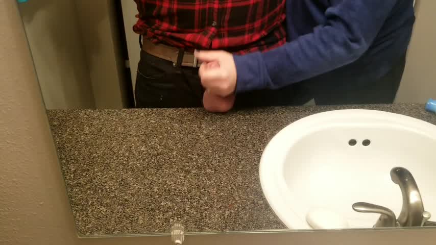 In the mirror - free porn video