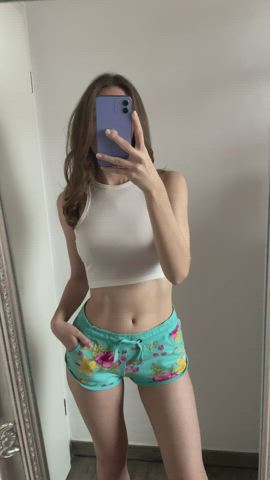 smash or pass my 18yo body in that panties? - free porn video