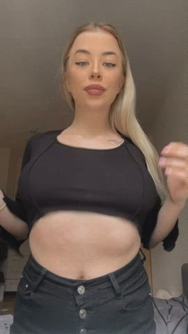 Can I drop these teen juicy titties right in your face?? - free porn video