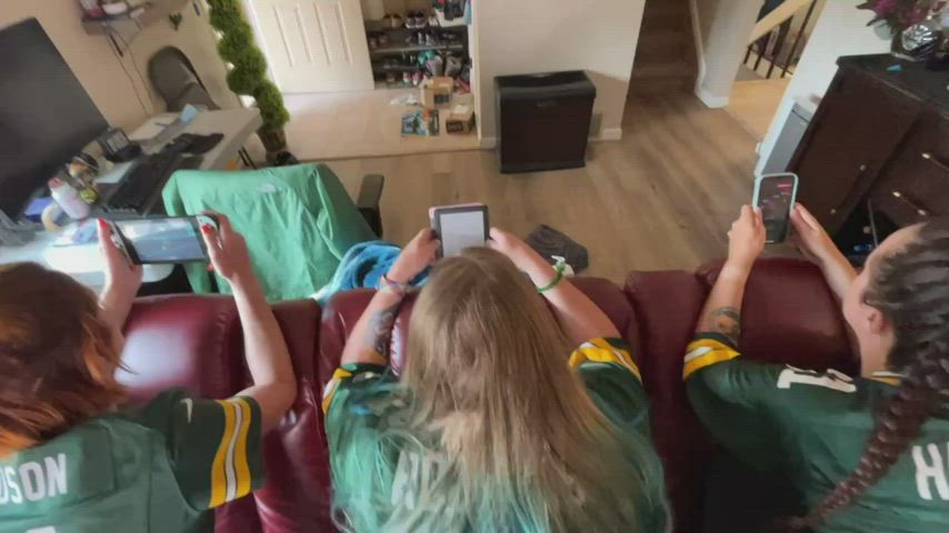 [FFFM] Game day surprise! - free porn video