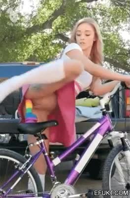 Old gif just curious who this is. - free porn video