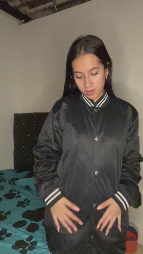 GTA 6 or a 2005 innocent latina? - free porn video