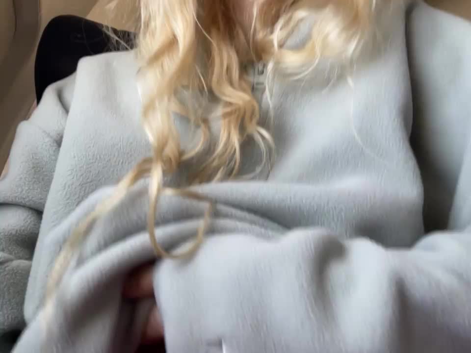 This shirt is so unflattering it even hides my curves - free porn video