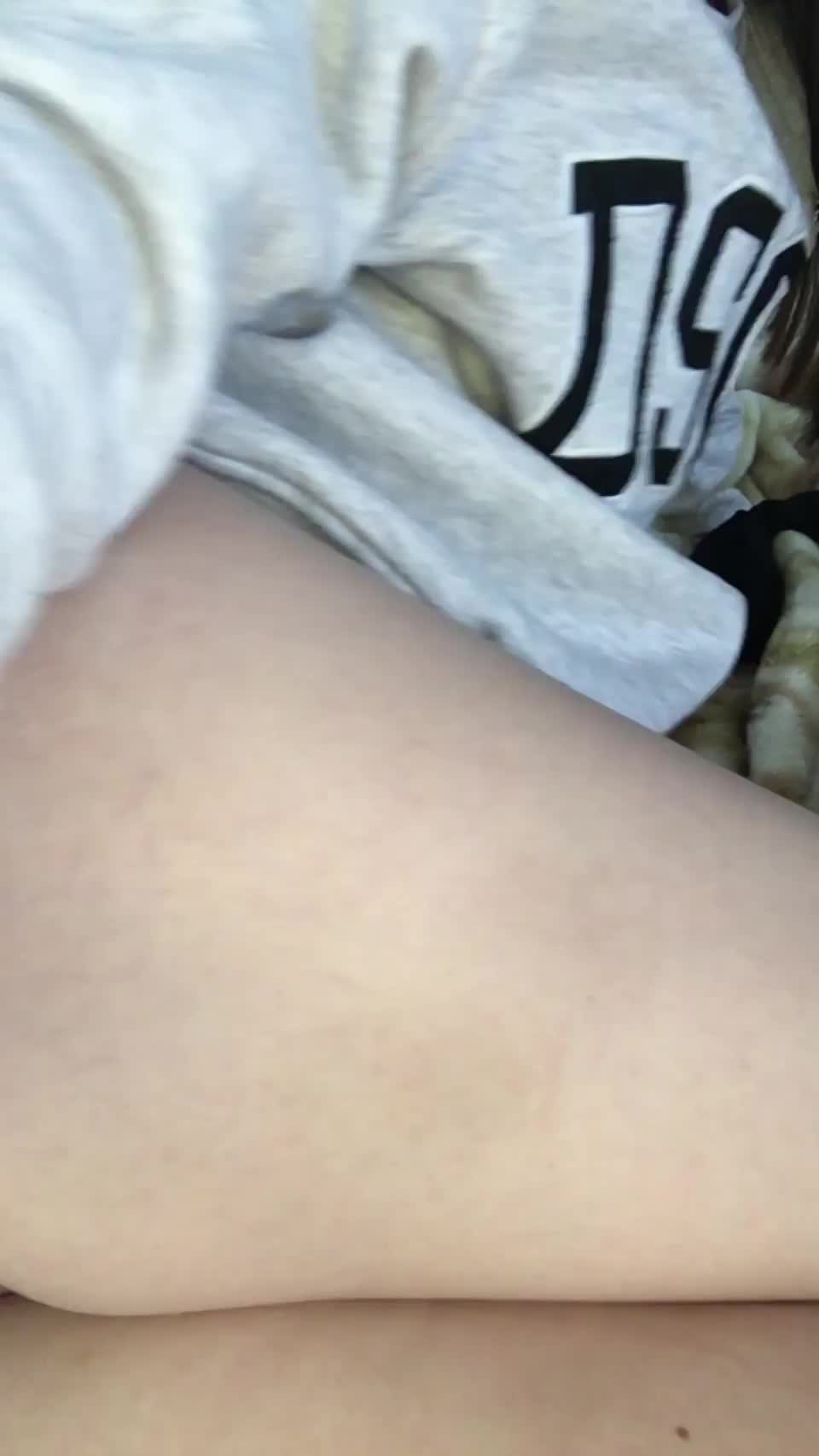 Showing where I want to get fucked - free porn video