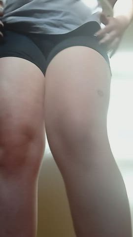 Do you like chubby girls with chubby pussies? - free porn video