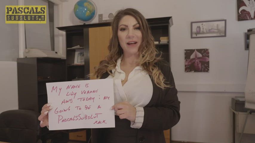 Italian business MILF Lily Veroni hails from the tourism and hospitality industry. - free porn video