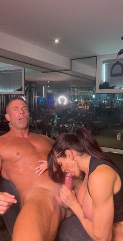 Handjob blowjob turns to some choking…😁 - free porn video