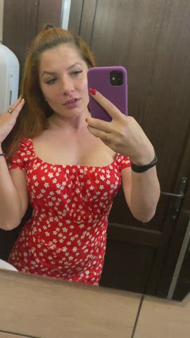 Wearing only a smile today - free porn video