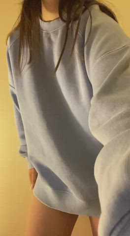 I want to sit on something hard - free porn video