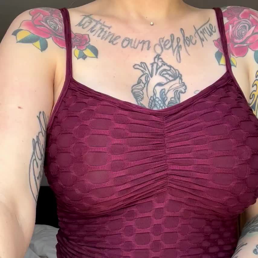 GOON all over my titties 😍 - free porn video