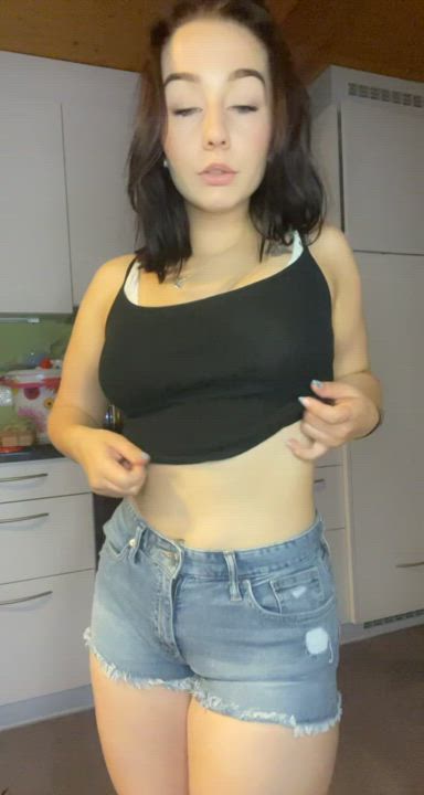 I was insecure about my body my whole life until I realised that people on Reddit appreciate it... thank you ❤️ - free porn video