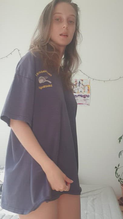 [F] I might not have the biggest ass, but I still think I am a worthy SNACK - free porn video