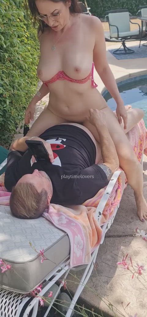 I make sure I get every last drop of cum out of his cock when I use my pussy to milk it like this - free porn video
