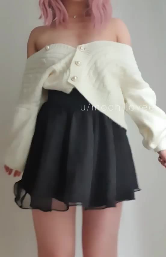 Psst, do you think my pussy looks cute under my skirt? - free porn video
