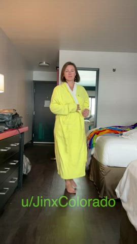 Good morning, Baby. Sit back, relax, and let me pleasure you - free porn video
