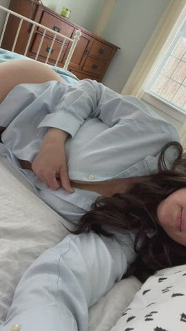 🛌 35 yo MILF waking up! Can you imagine waking up next to me?!🔥 - free porn video