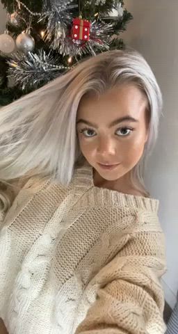 Unwrap me on christmas morning - free porn video
