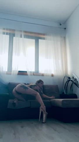 i like to dance dirty privates. would you go in private room with me? - free porn video