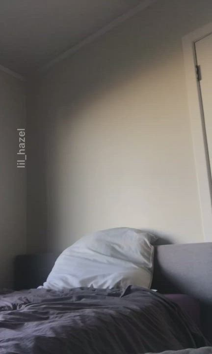 I’m here waiting and in position, ready for you to fill me up (20F) - free porn video