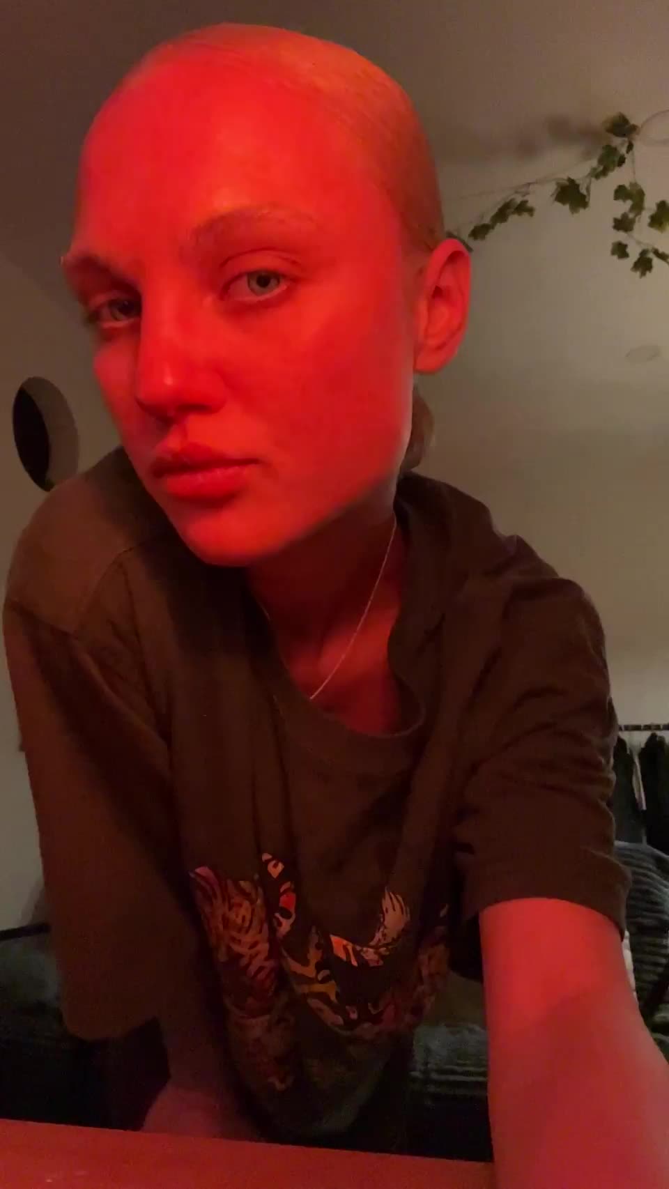 I love it so much when my pale tits are kissed - free porn video