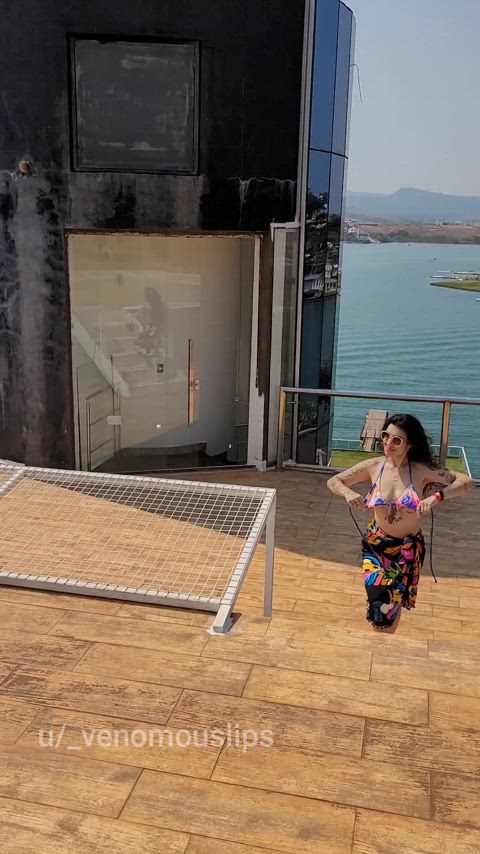 My first time giving a blowjob on a helipad. - free porn video