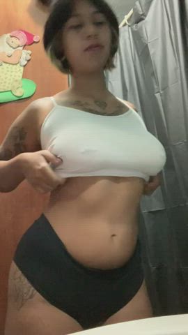 Jumping boobs - free porn video
