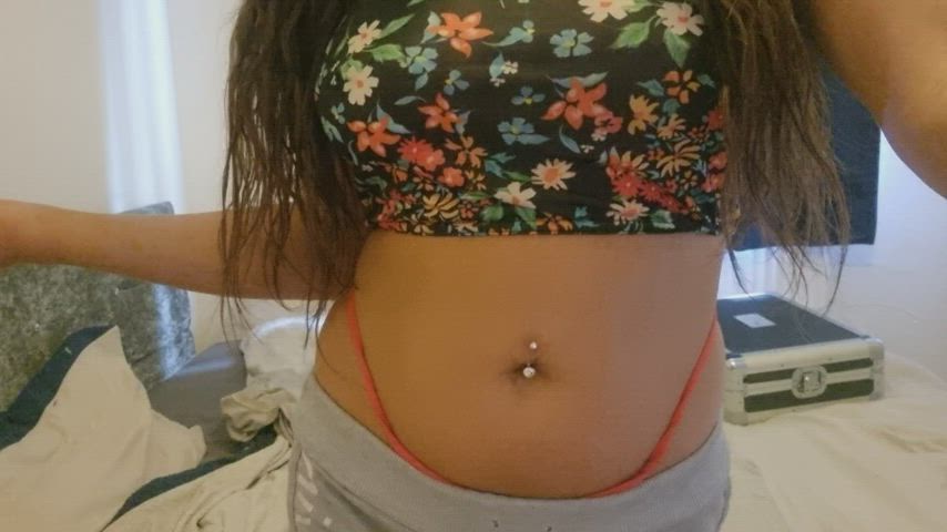 bimbo needs touching where it tingles - free porn video