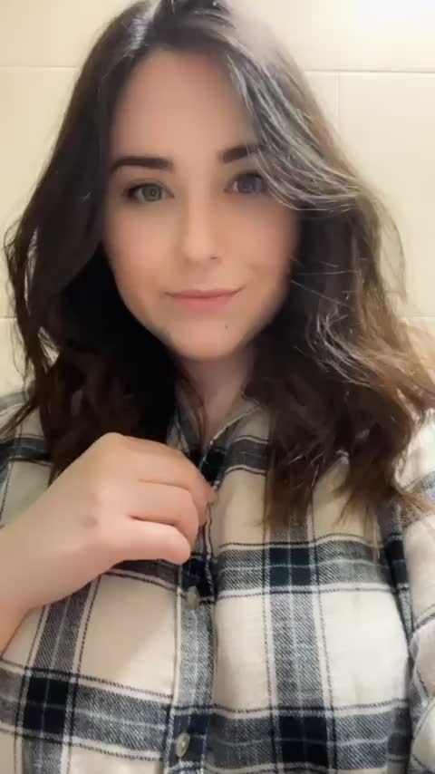 Wish we were co-workers so we could fuck in this bathroom stall - free porn video