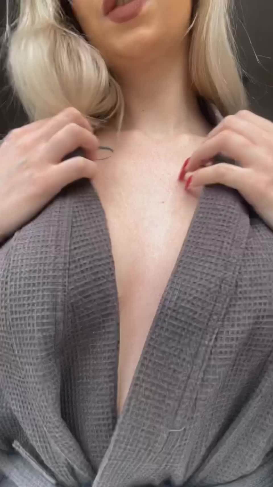 Gift for the night - free porn video