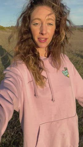 Exposing my body on a busy hiking trail [gif] - free porn video
