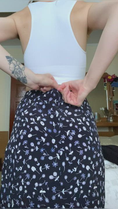 Those two holes are no-condom-zones 🤭 - free porn video